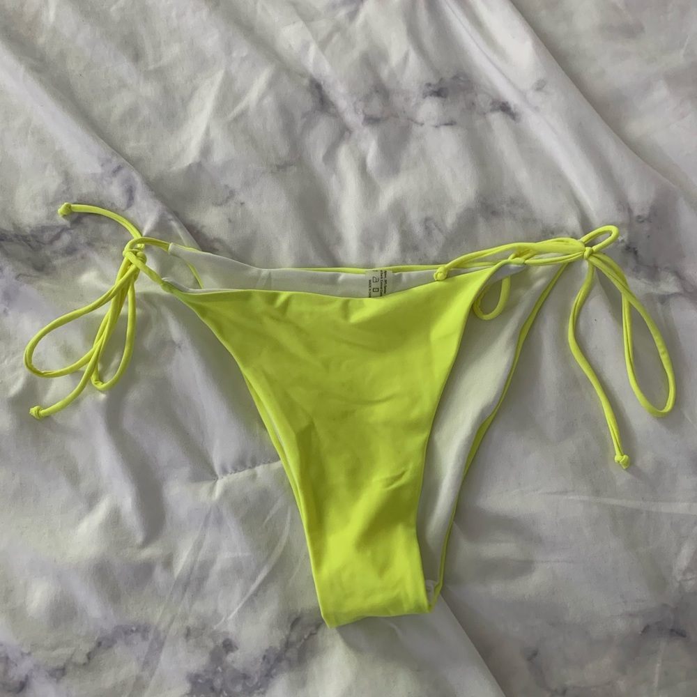 Bikini bottoms